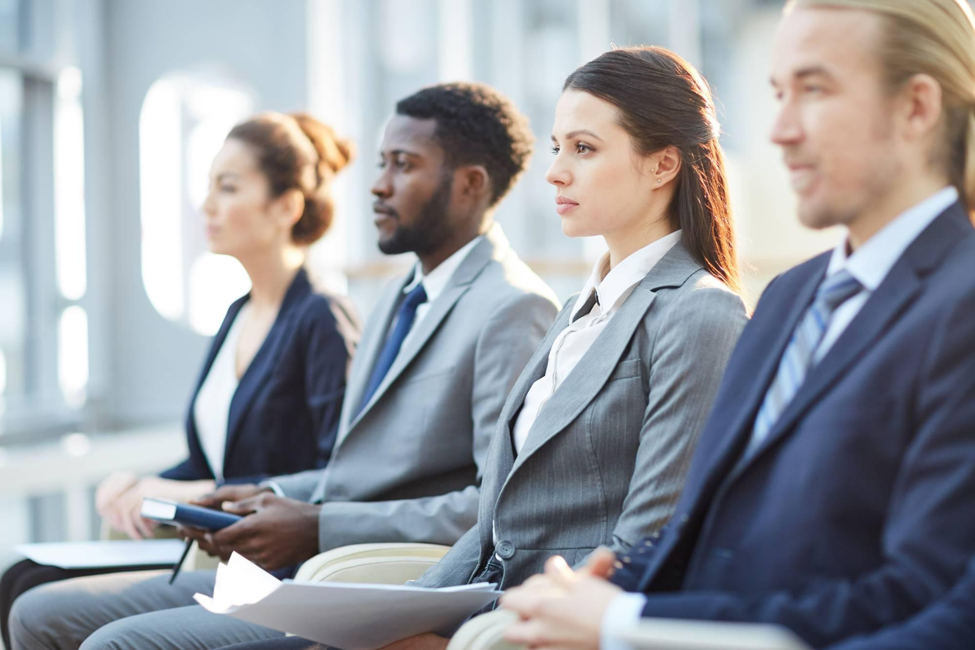 බොහෝ දෙනෙකුට රැකියා ඇබෑර්තු සඳහා ප්‍රතිචාර නොලැබීමට ප්‍රධානතම හේතුව වන්නේ ඔවුන්ගේ Resume එක ATS (Applicant Tracking System) නමැති මෘදුකාංගය මගින් ප්‍රතික්ෂේප වීමයි.